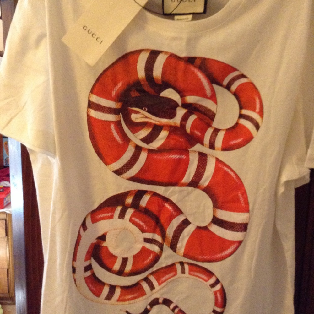 Men's large Gucci t-shirt